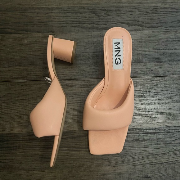 NWOT Mango Slip on heels - Picture 2 of 3